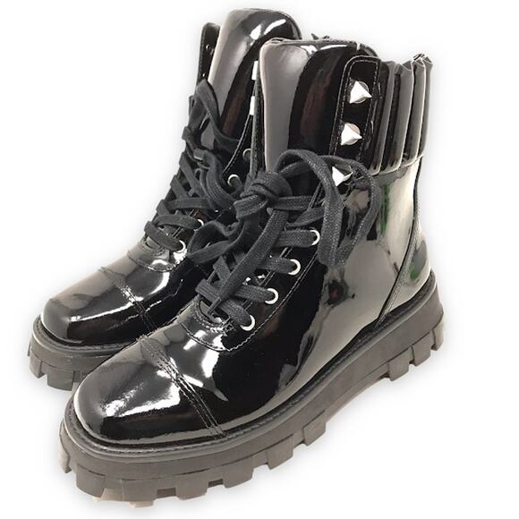 Schutz Sutton Patent Leather Bootie 8.5 Ankle Boots Lace Up Lug Sole Round Toe - Picture 1 of 12